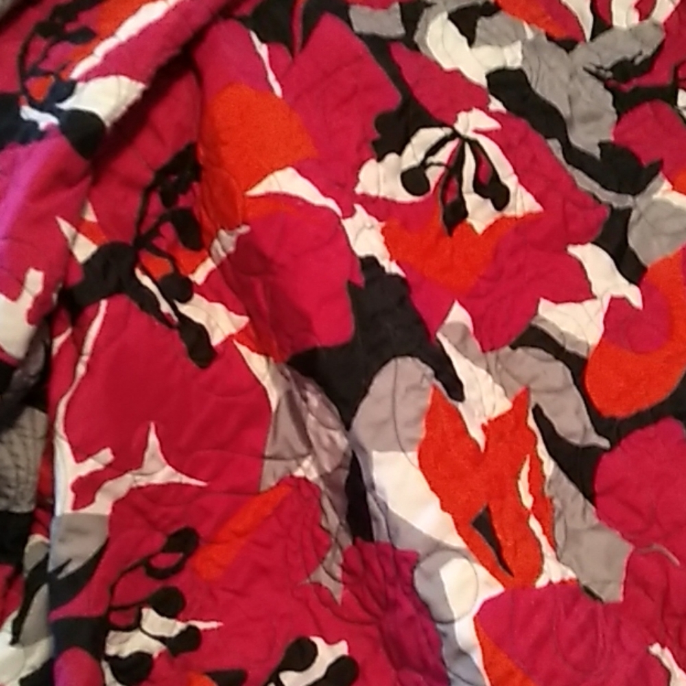 Poopy quilt and 2 pillow shams